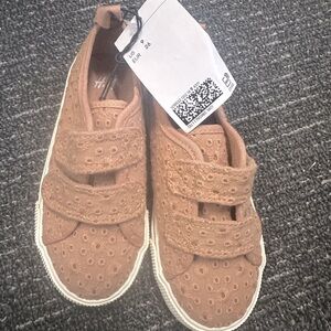 Brand new toddler fashion sneakers